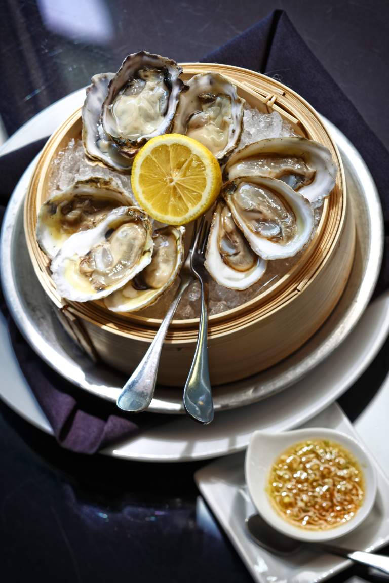 Fresh oysters
